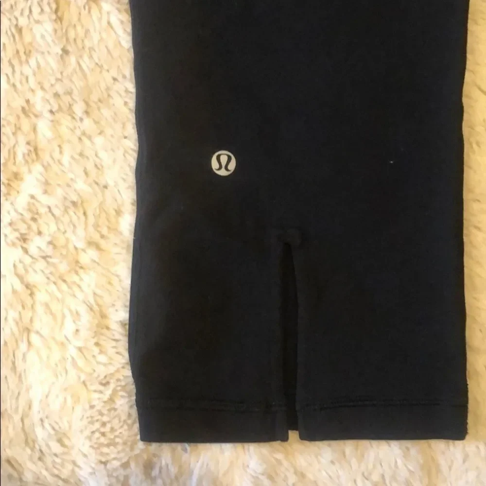 Lululemon clam diggers 6 (2827)